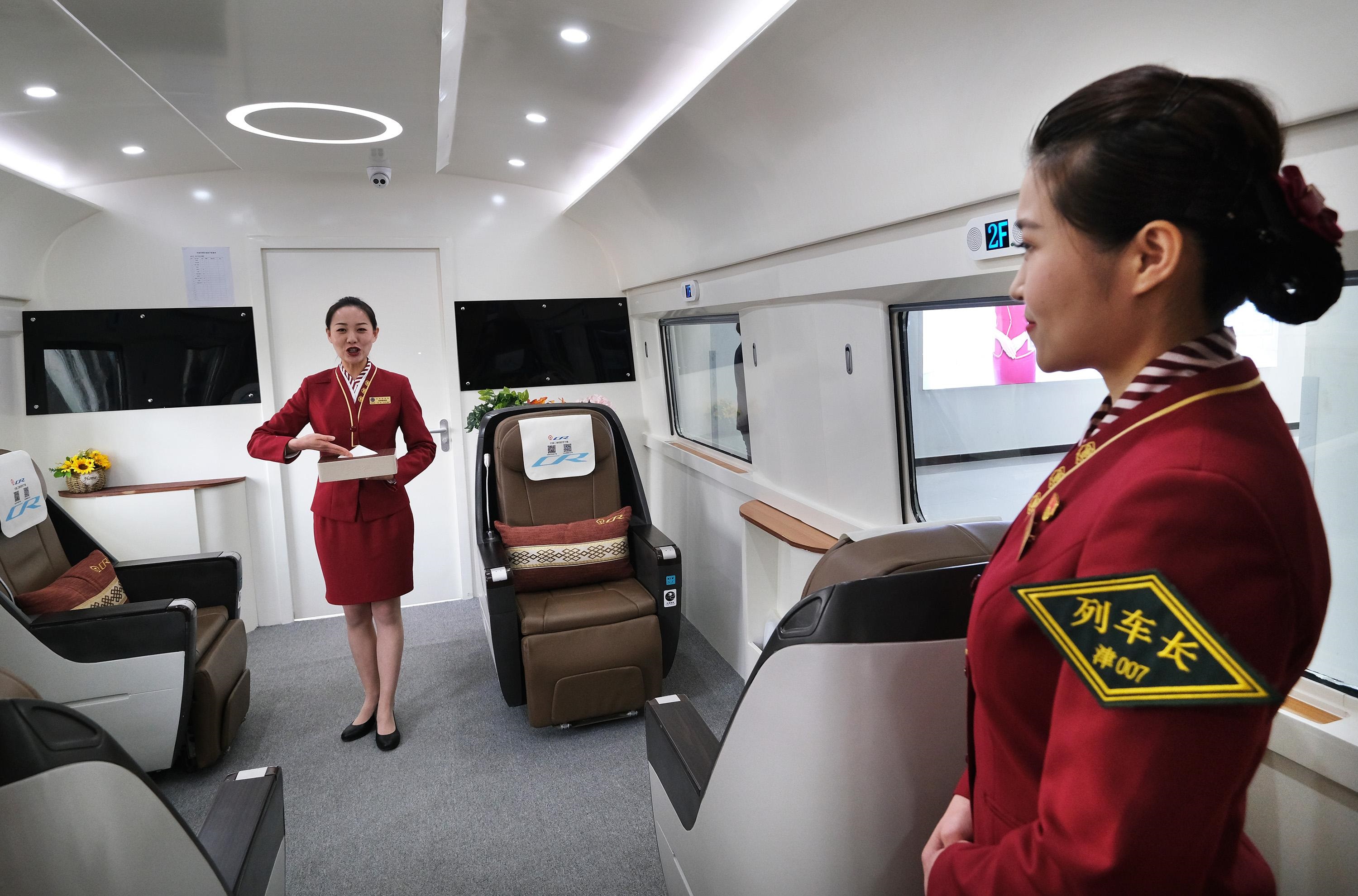 图片 中国民航首个乘务员职业形象规范正式发布_民航资源网